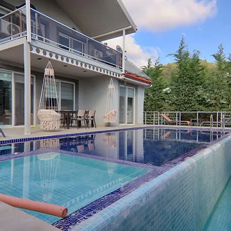 Karagedik Private With Pool Villa